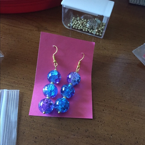 Earrings-Jewelry - Picture 3 of 4
